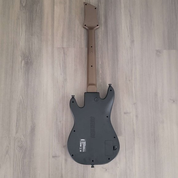 Wireless Guitar Hero Live Guitar for XBOX 360/PS4 - Black - Picture 2 of 5